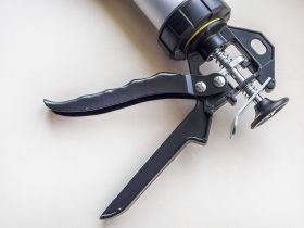 STAYER ПИСТОЛЕТ ДЛЯ ГЕРМЕТИКОВ "PROFI" 0673-31