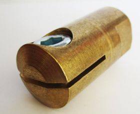 FY ДЕРЖАТЕЛЬ ТРЕУГОЛЬНОЙ ШАЙБЫ